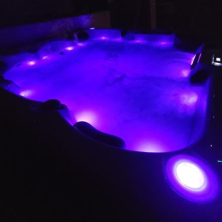 Logement Entier Et Calme 55M2 Avec Spa - Sauna Et Borne De Recharge 7Kw Apartment เมย์เฮย ภายนอก รูปภาพ